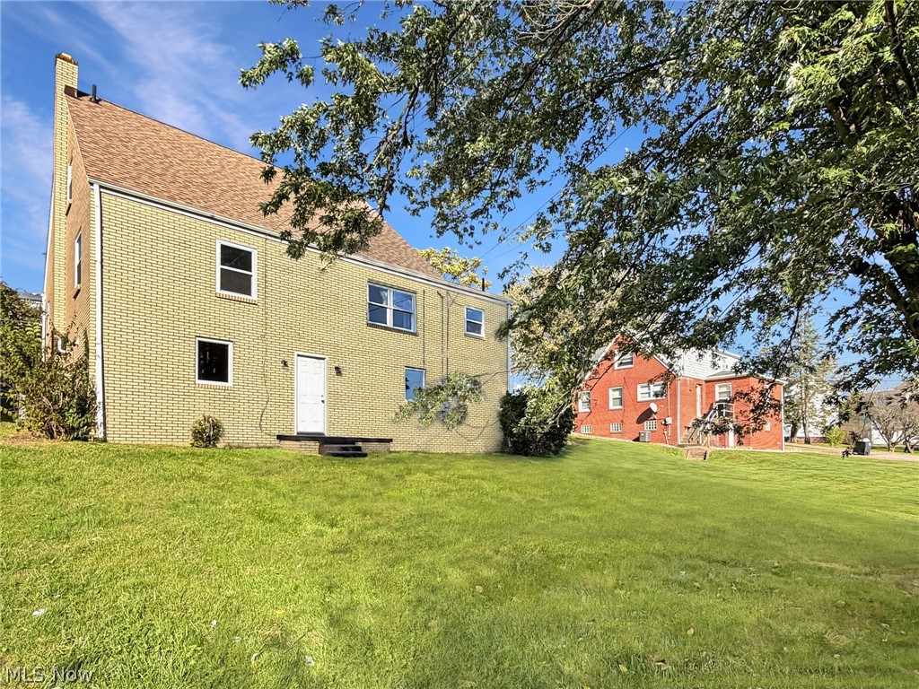 2604 Whitehaven Boulevard Steubenville OH 43952