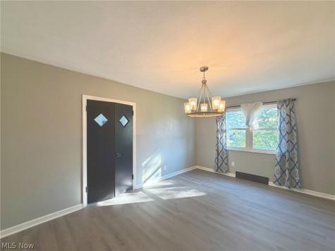 2604 Whitehaven Boulevard Steubenville OH 43952