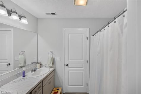 8643 Tahoe Drive Macedonia OH 44056