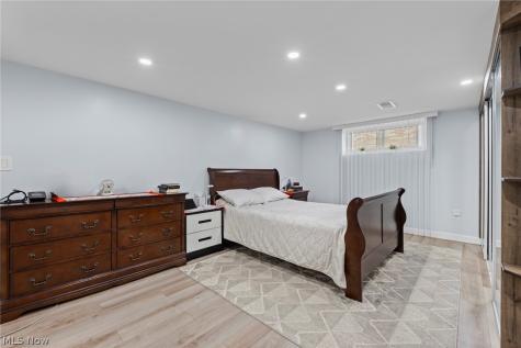 12008 Tucson Drive Parma OH 44130