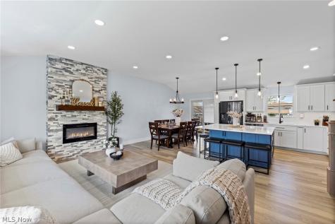 12008 Tucson Drive Parma OH 44130