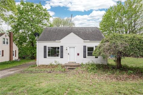 106 E Dresden Avenue Akron OH 44301