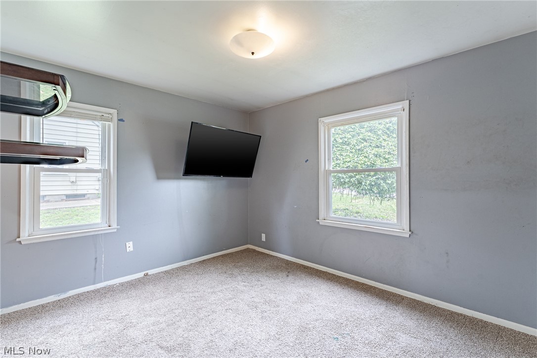 106 E Dresden Avenue Akron OH 44301