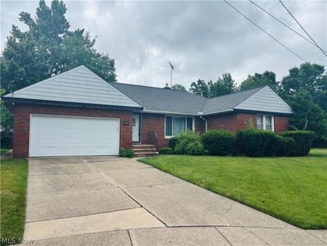 24346 Paradise Lane Euclid OH 44123