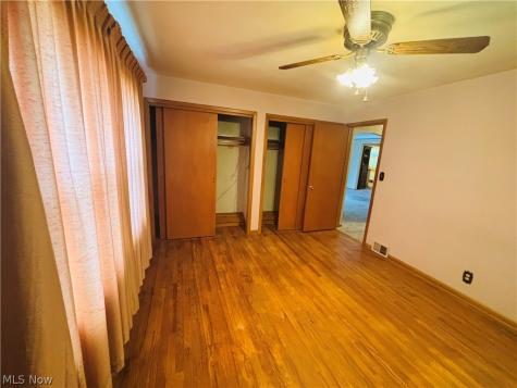 24346 Paradise Lane Euclid OH 44123