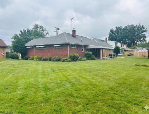 24346 Paradise Lane Euclid OH 44123