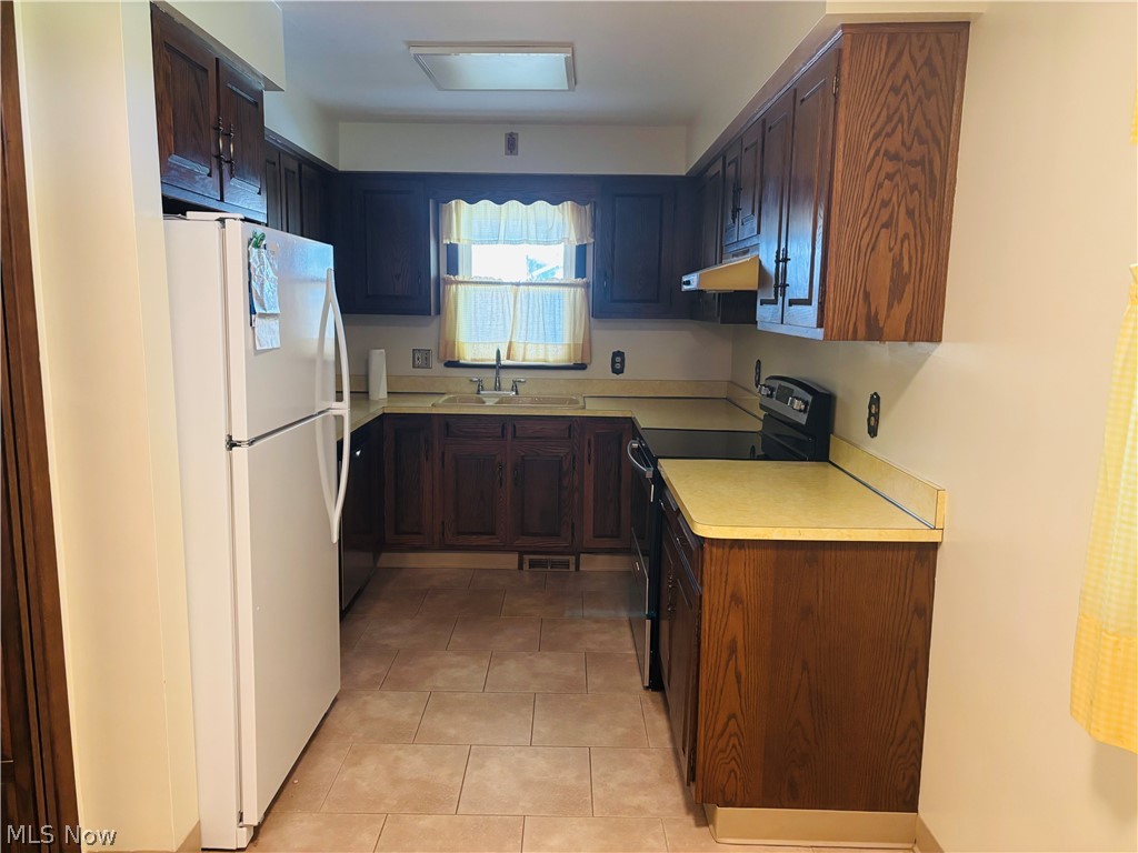 24346 Paradise Lane Euclid OH 44123