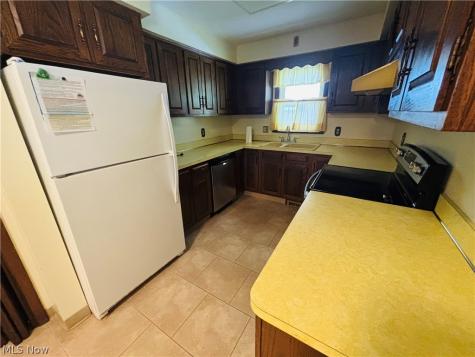 24346 Paradise Lane Euclid OH 44123