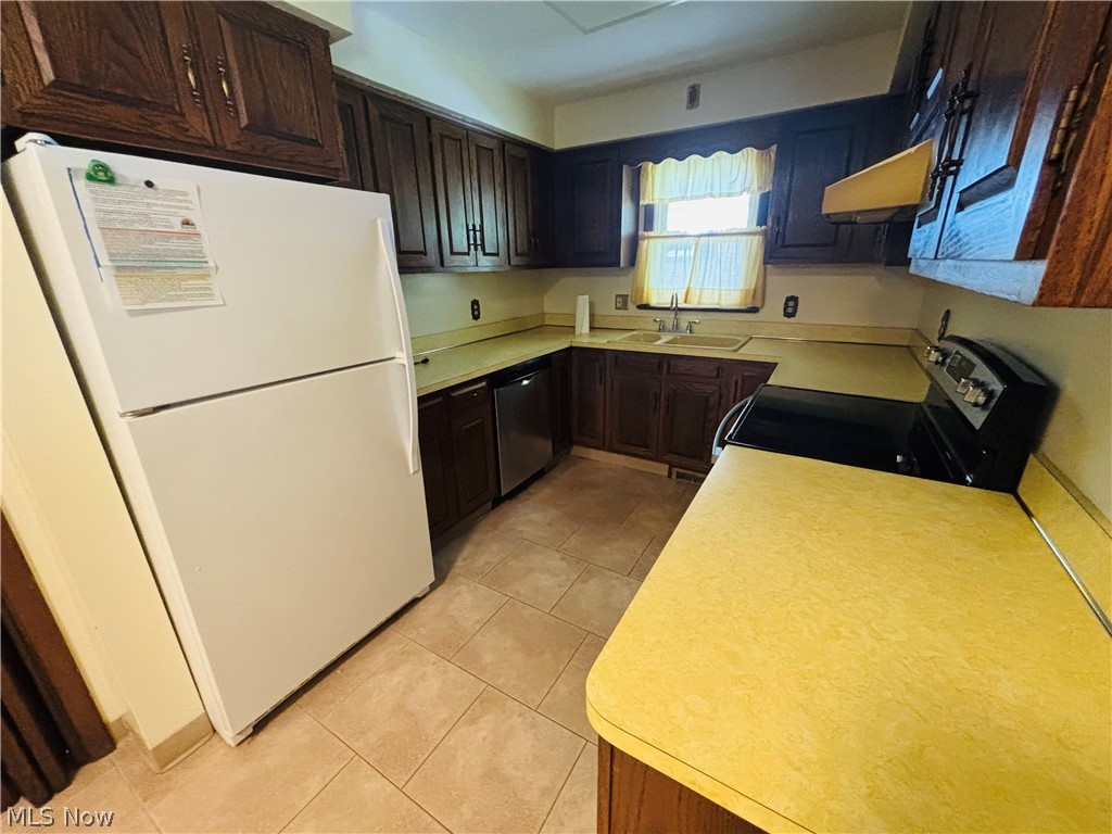 24346 Paradise Lane Euclid OH 44123