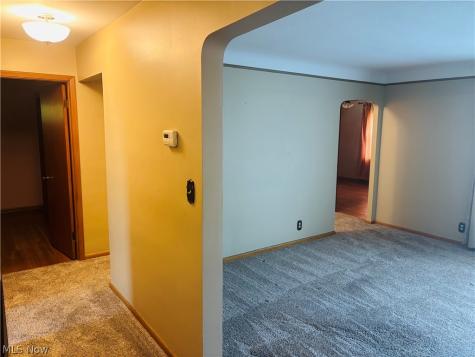 24346 Paradise Lane Euclid OH 44123