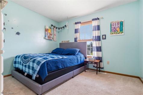 6055 Apple Street Louisville OH 44641
