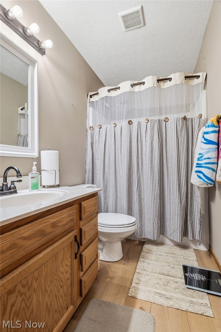 6055 Apple Street Louisville OH 44641