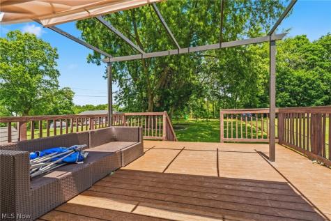 6055 Apple Street Louisville OH 44641