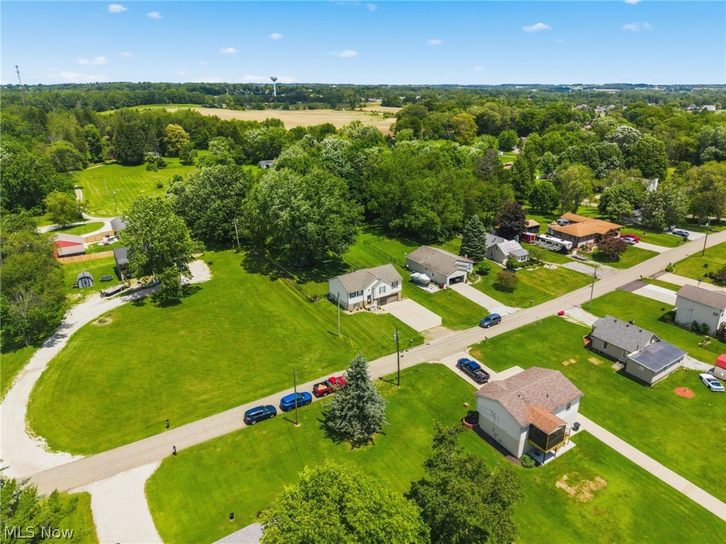 6055 Apple Street Louisville OH 44641