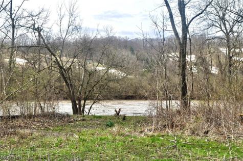 5872 Main Street Peninsula OH 44264