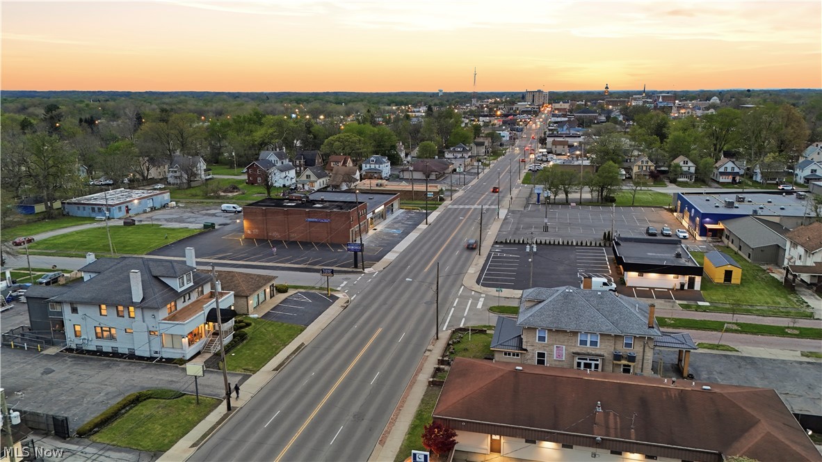 1214 E Market Street Warren OH 44483