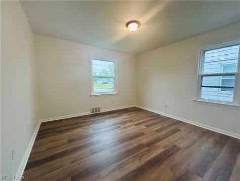 13629 Granger Road Garfield Heights OH 44125