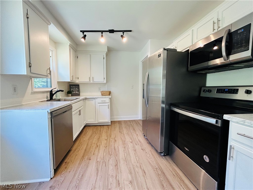 13629 Granger Road Garfield Heights OH 44125