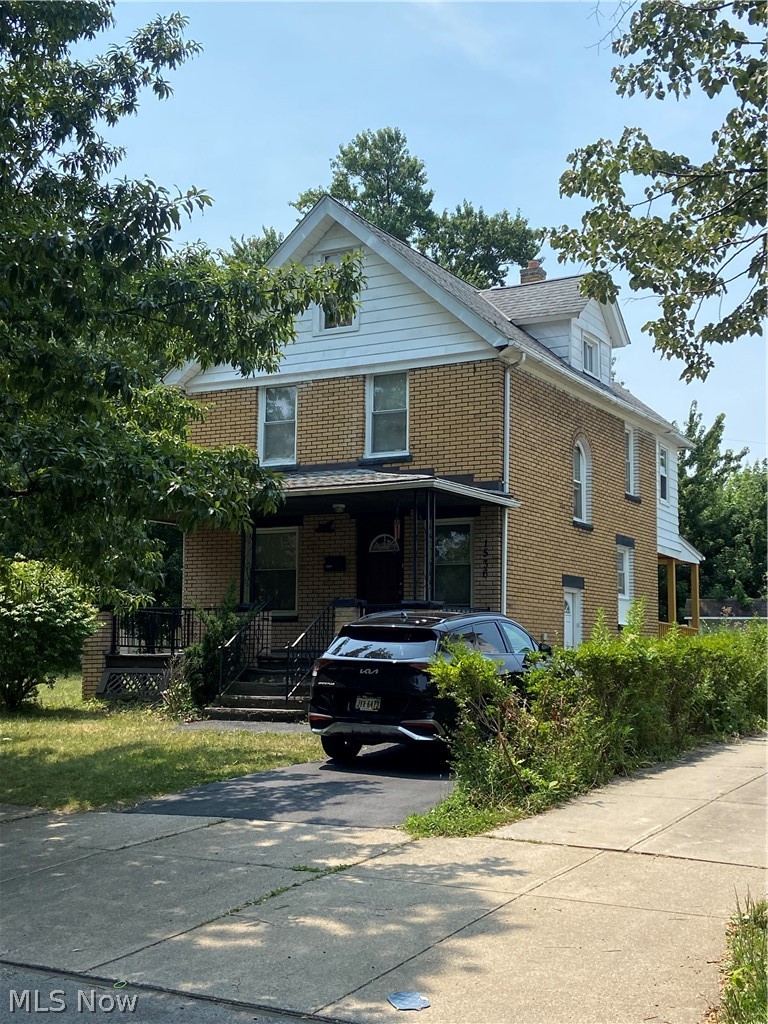 1536 E 195th Street Euclid OH 44117