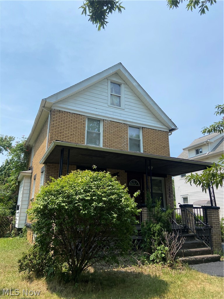 1536 E 195th Street Euclid OH 44117