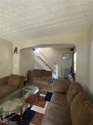 1536 E 195th Street Euclid OH 44117