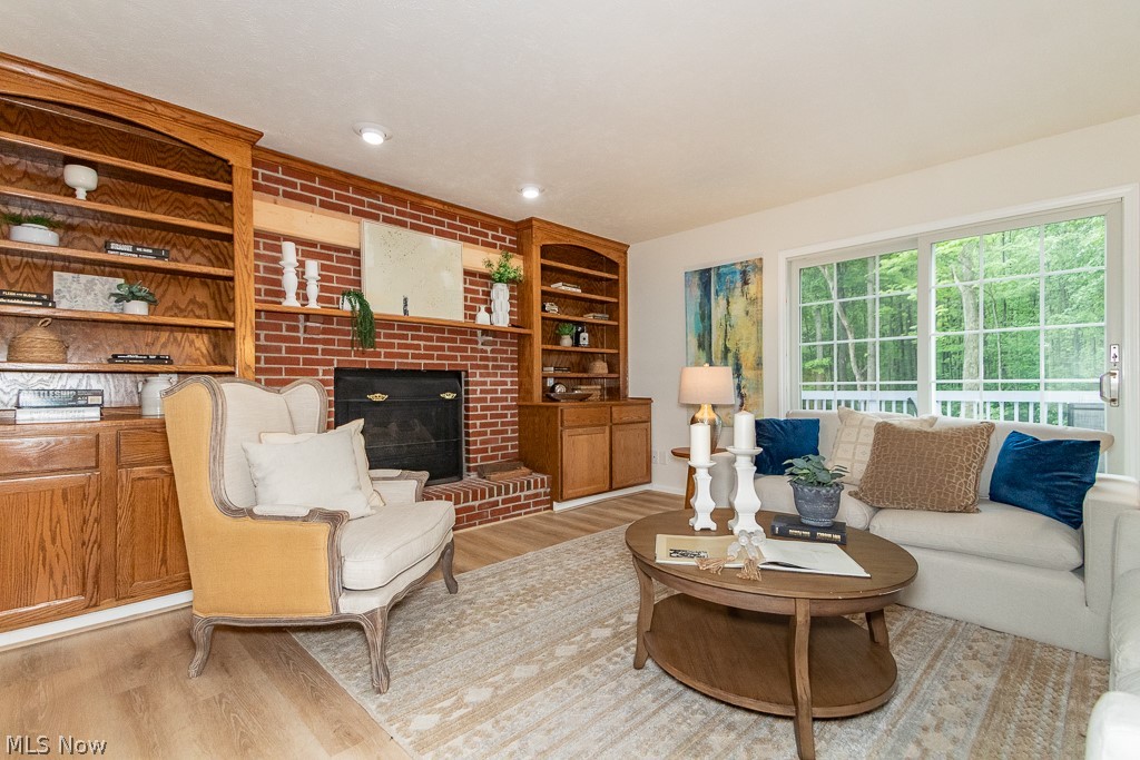 8555 Red Oak Drive Chesterland OH 44026