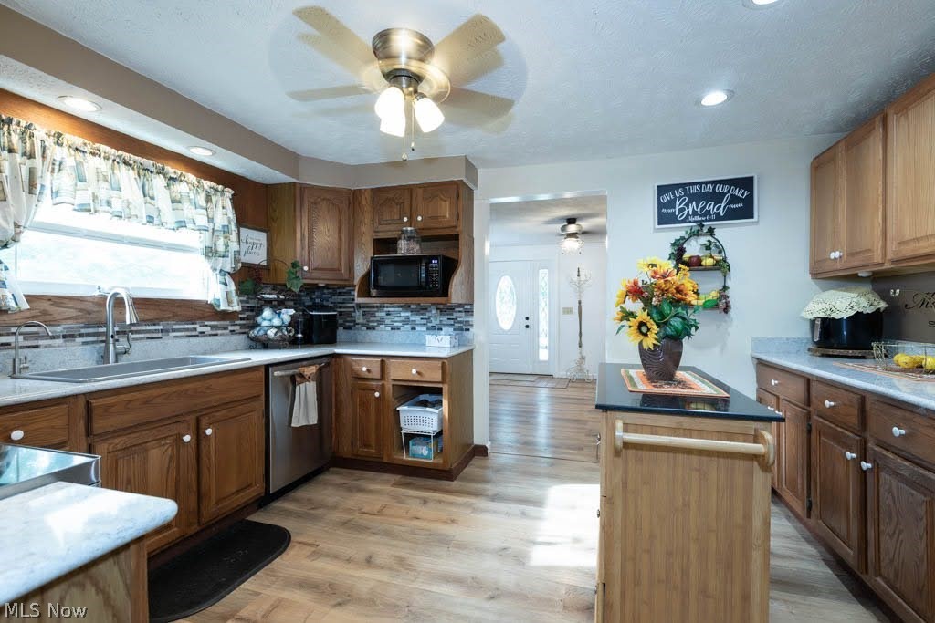 15911 Gar Highway Montville OH 44064