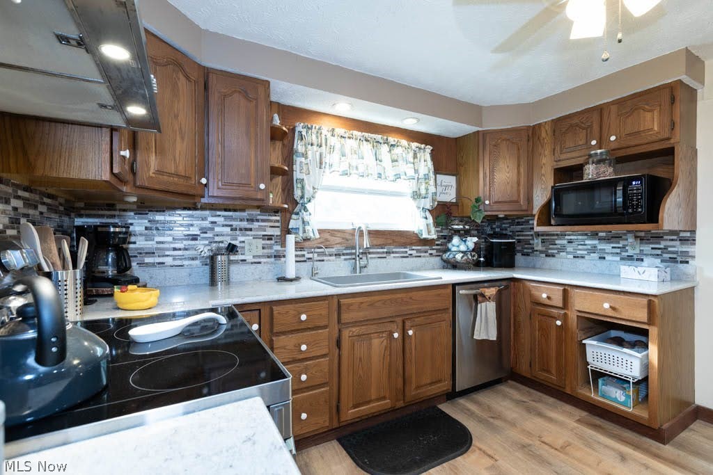 15911 Gar Highway Montville OH 44064