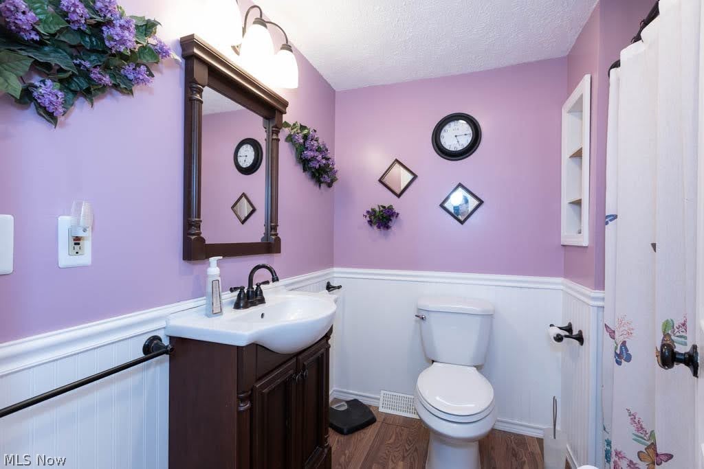 15911 Gar Highway Montville OH 44064