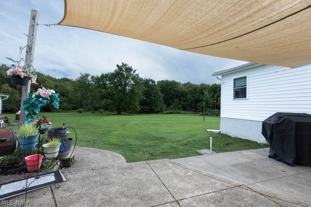 15911 Gar Highway Montville OH 44064
