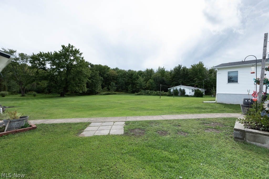 15911 Gar Highway Montville OH 44064