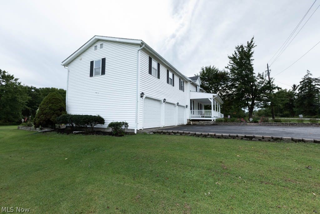 15911 Gar Highway Montville OH 44064