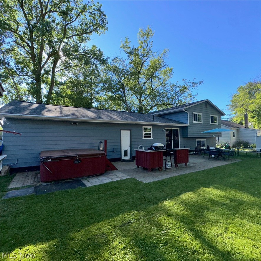 693 Hollywood Avenue Sheffield OH 44054