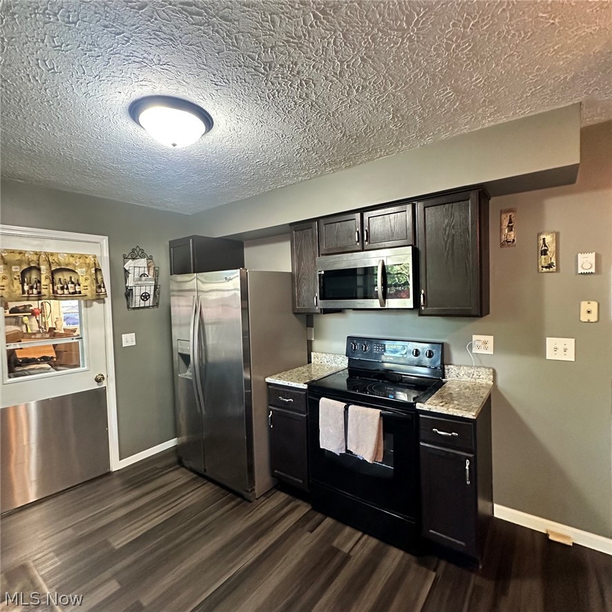 693 Hollywood Avenue Sheffield OH 44054