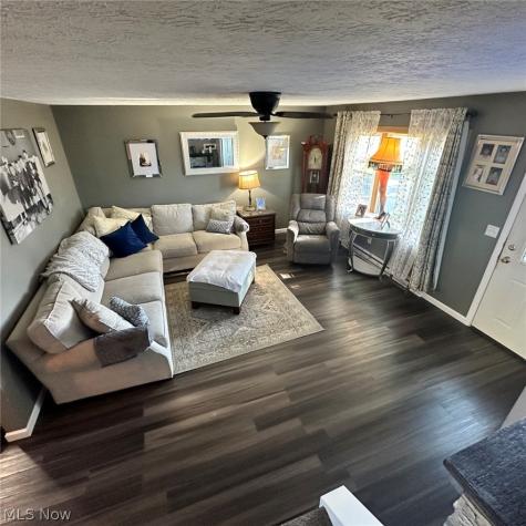 693 Hollywood Avenue Sheffield OH 44054