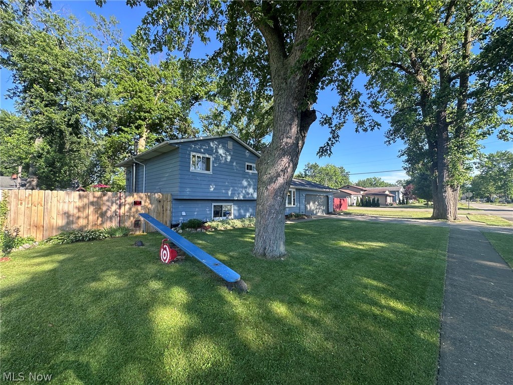 693 Hollywood Avenue Sheffield OH 44054
