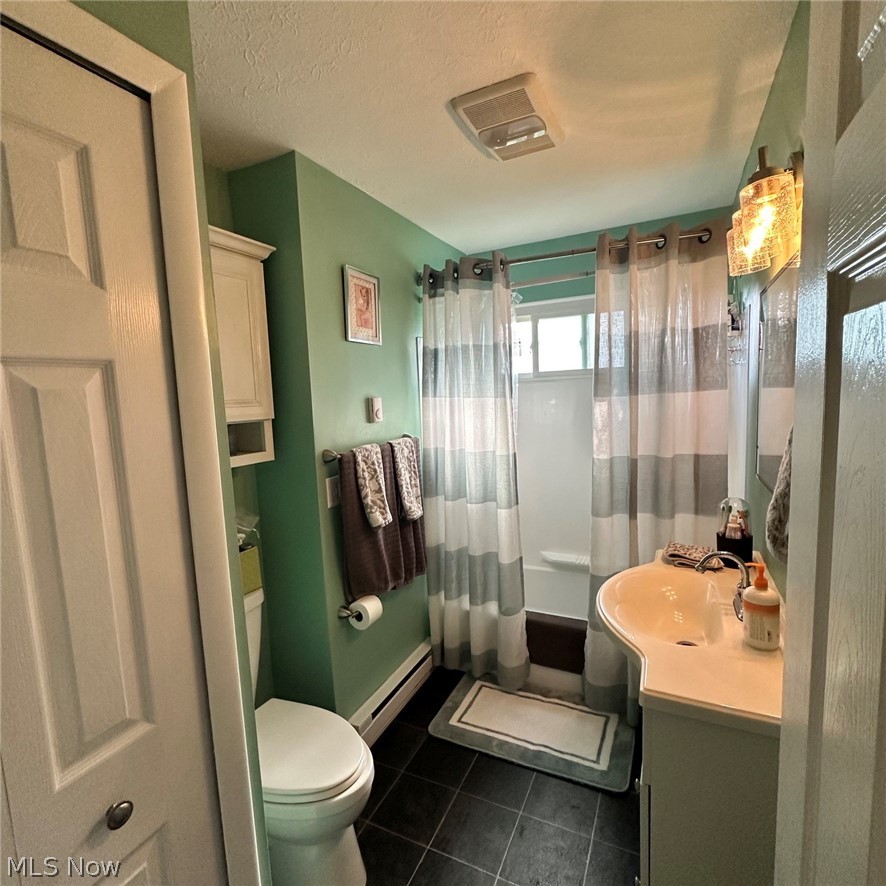 693 Hollywood Avenue Sheffield OH 44054