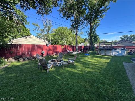 693 Hollywood Avenue Sheffield OH 44054