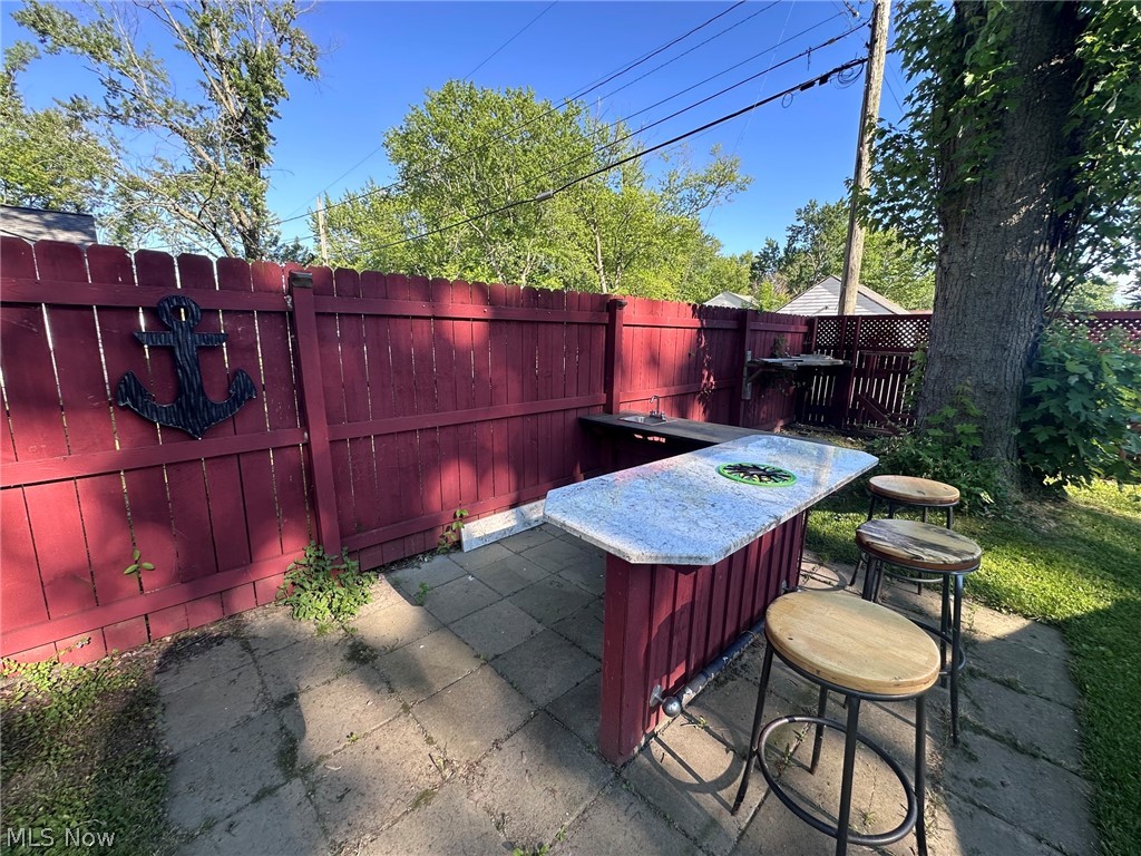 693 Hollywood Avenue Sheffield OH 44054