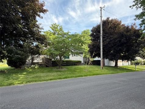 853 Swartz Road Akron OH 44319