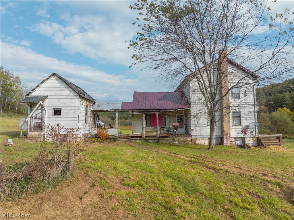 7257 Elliott Road Newcomerstown OH 43832
