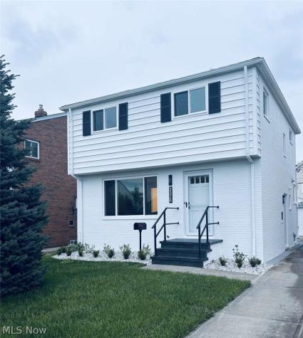 3326 Marioncliff Drive Parma OH 44134