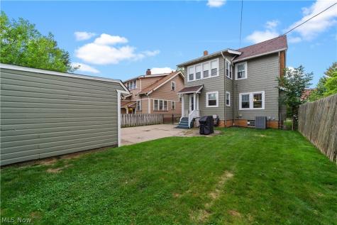 2172 Northland Avenue Lakewood OH 44107