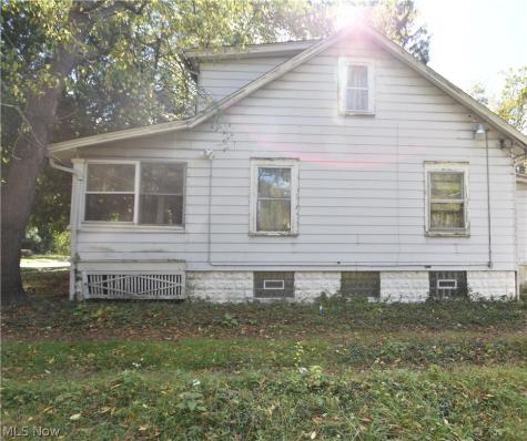 438 Bennington Avenue Youngstown OH 44505
