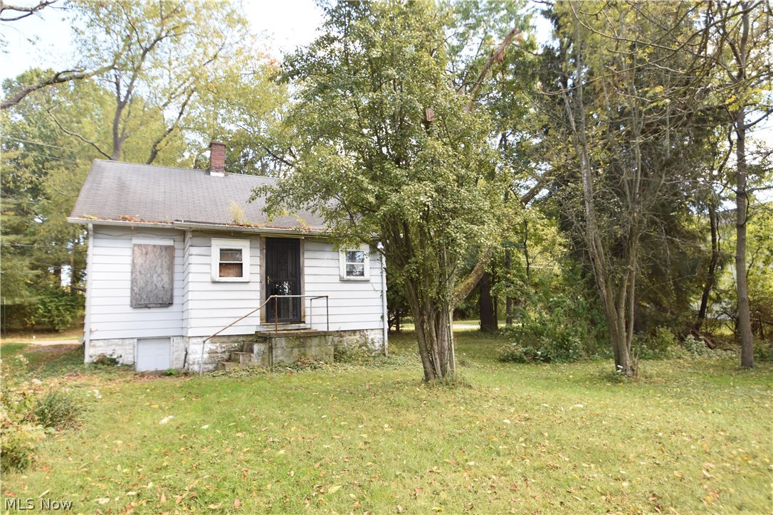 438 Bennington Avenue Youngstown OH 44505