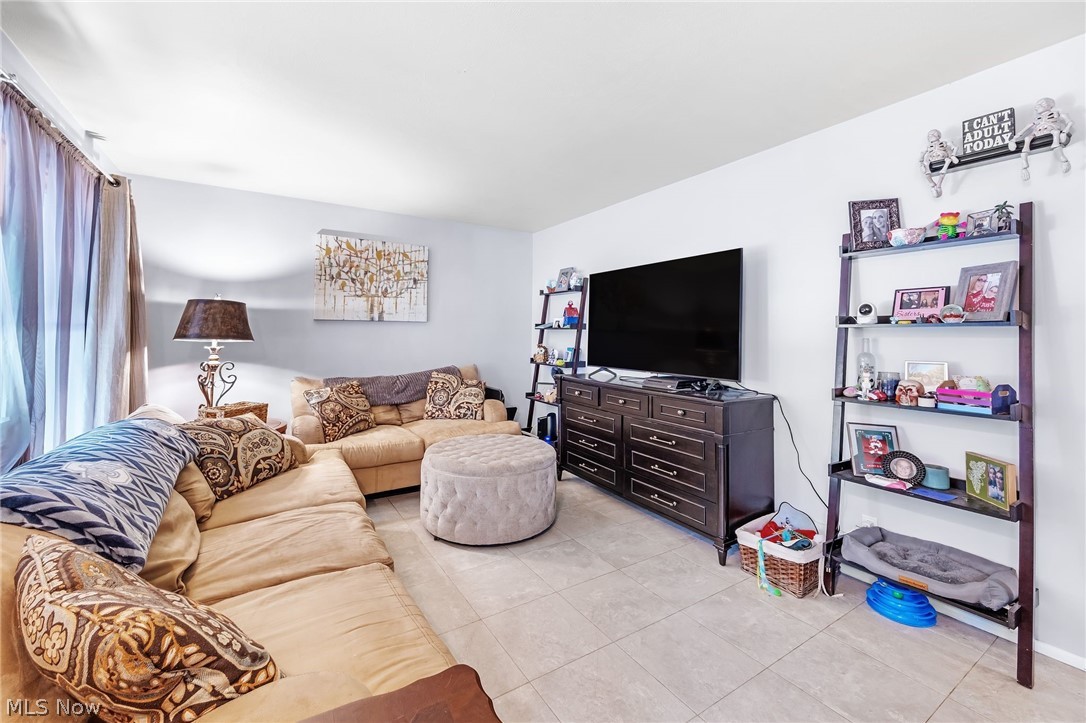 13099 Dorothy Drive Chesterland OH 44026