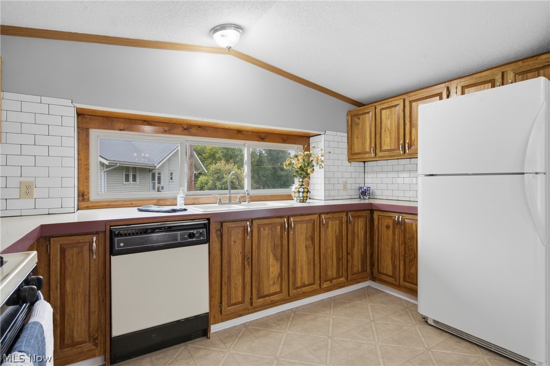 1820 Adamsville Road Zanesville OH 43701