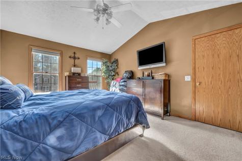 5698 Halwick Drive Ravenna OH 44266