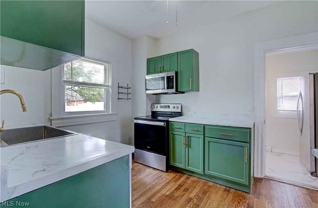 4096 W 160th Street Cleveland OH 44135