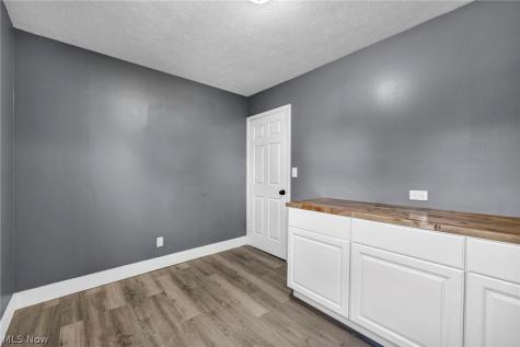 4613 Meadow Lane Lorain OH 44055